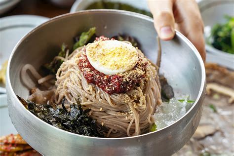 들기름 막국수, 그리고 시간을 거슬러 올라가는 맛의 여정